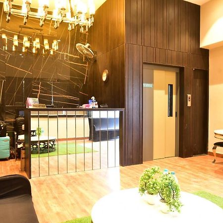 Hotel Treebo Trip Mittal Gardens Shiliguri Exterior foto
